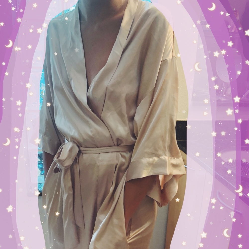 Victoria’s Secret silky bath robe kimono
